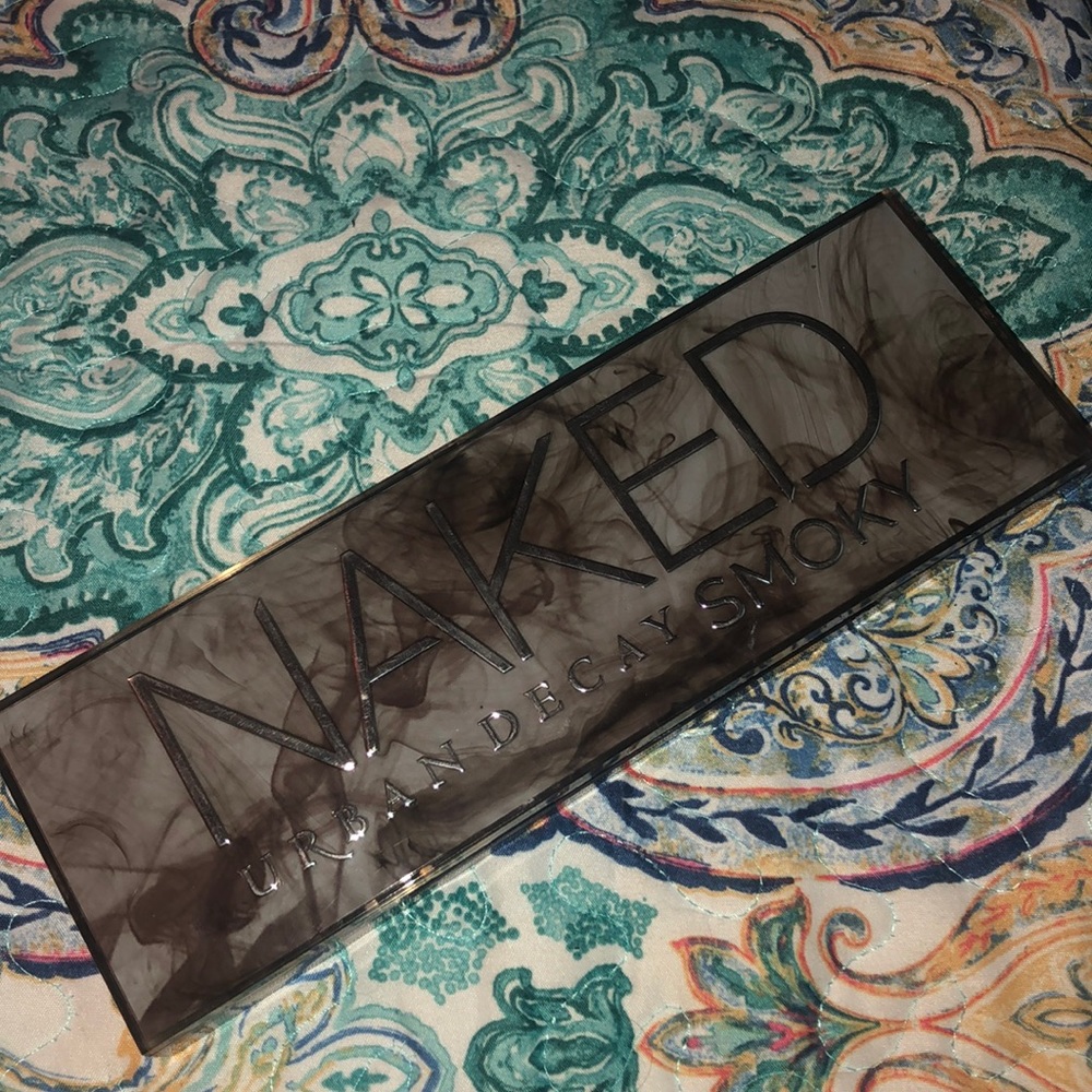 Urban Decay Naked Smoky palette